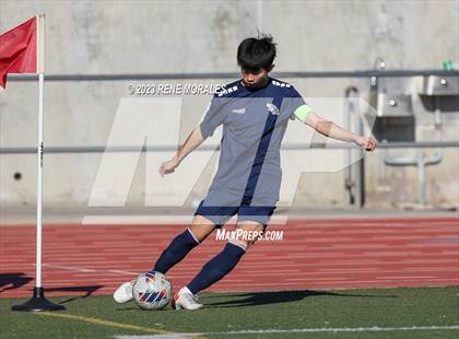 Thumbnail 2 in Fontana vs Crescenta Valley (CIF SS D3 Round 1 Playoff) photogallery.