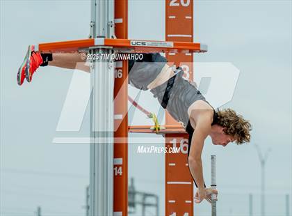 Thumbnail 1 in UIL 5A Boys Track & Field Finals photogallery.