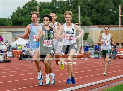 Thumbnail 1 in UIL 5A Boys Track & Field Finals photogallery.