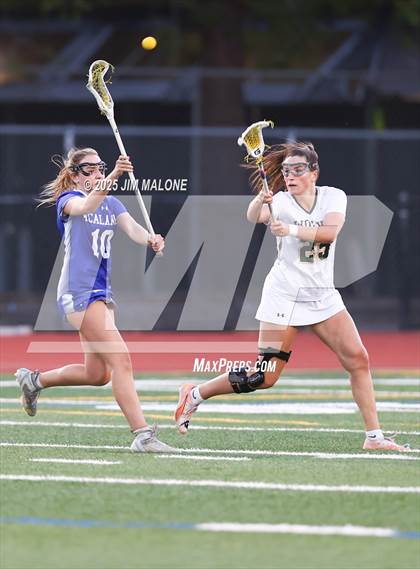 Thumbnail 2 in San Ramon Valley vs. Acalanes (CIF NCS D1 Round 1) photogallery.