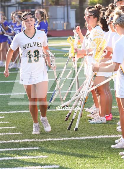Thumbnail 2 in San Ramon Valley vs. Acalanes (CIF NCS D1 Round 1) photogallery.