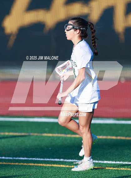 Thumbnail 3 in San Ramon Valley vs. Acalanes (CIF NCS D1 Round 1) photogallery.