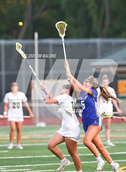 Thumbnail 2 in San Ramon Valley vs. Acalanes (CIF NCS D1 Round 1) photogallery.