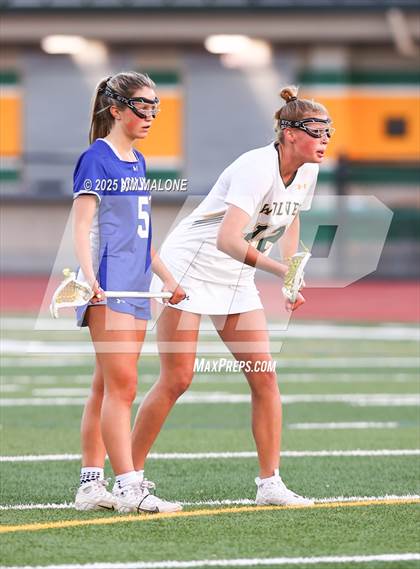 Thumbnail 2 in San Ramon Valley vs. Acalanes (CIF NCS D1 Round 1) photogallery.