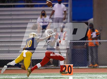 Thumbnail 1 in Cardinal Gibbons @ St. Thomas Aquinas photogallery.