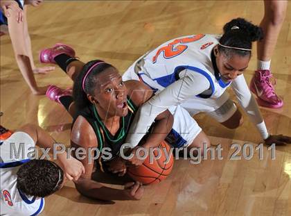 Thumbnail 2 in Brea Olinda vs. Bishop Gorman (Nike Extravaganza) photogallery.