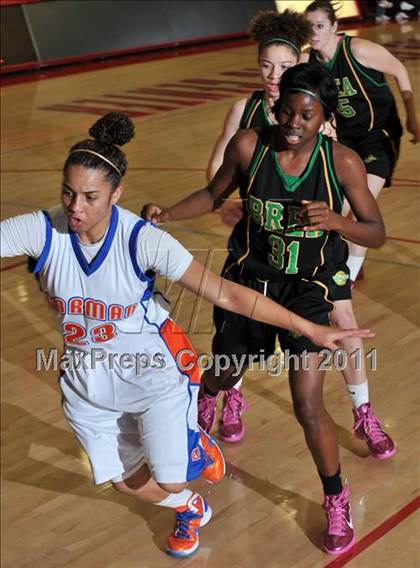 Thumbnail 3 in Brea Olinda vs. Bishop Gorman (Nike Extravaganza) photogallery.