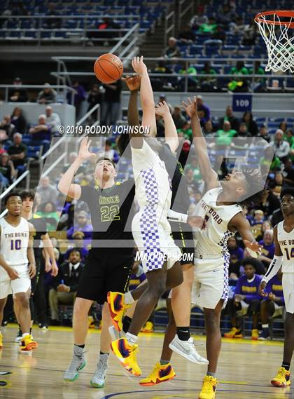 Thumbnail 3 in Hicks vs. Simsboro (LHSAA Marsh Madness Final) photogallery.