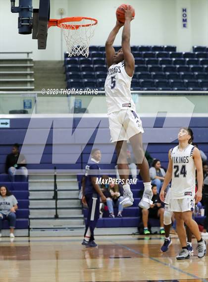 Thumbnail 3 in Tomball Memorial @ Bryan photogallery.