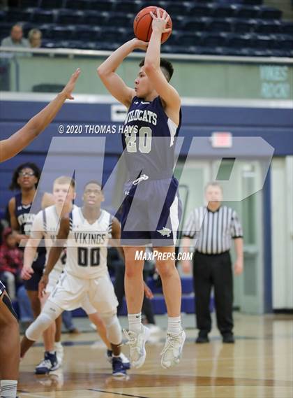 Thumbnail 2 in Tomball Memorial @ Bryan photogallery.