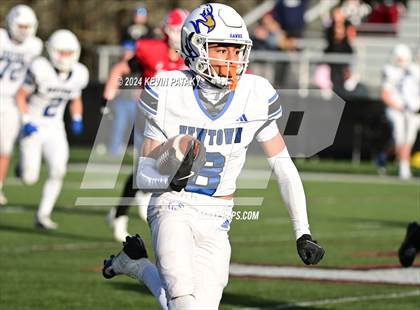 Thumbnail 2 in Newtown @ New Canaan (CIAC Class L Semifinal) photogallery.