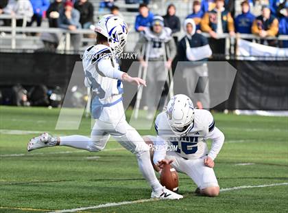 Thumbnail 3 in Newtown @ New Canaan (CIAC Class L Semifinal) photogallery.