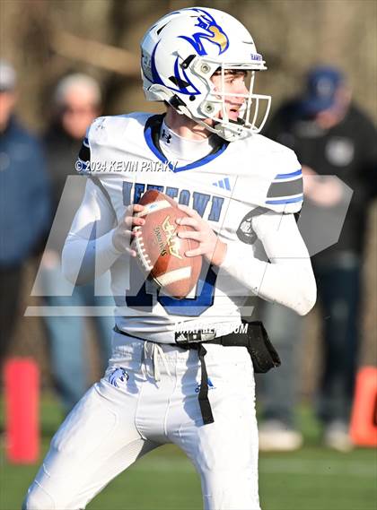 Thumbnail 3 in Newtown @ New Canaan (CIAC Class L Semifinal) photogallery.