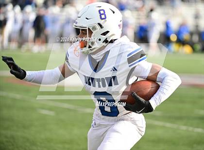 Thumbnail 2 in Newtown @ New Canaan (CIAC Class L Semifinal) photogallery.