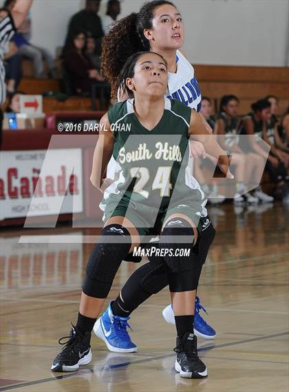 Thumbnail 2 in Burbank vs South Hills photogallery.