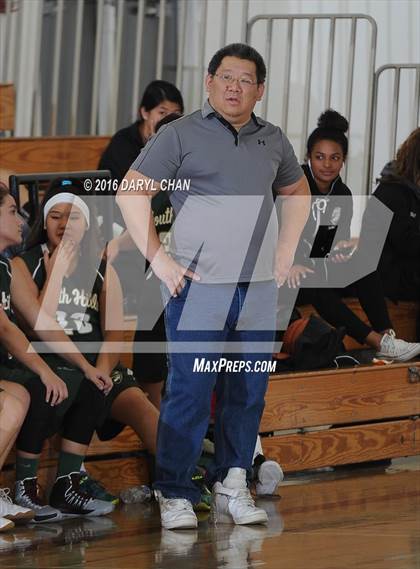 Thumbnail 3 in Burbank vs South Hills photogallery.