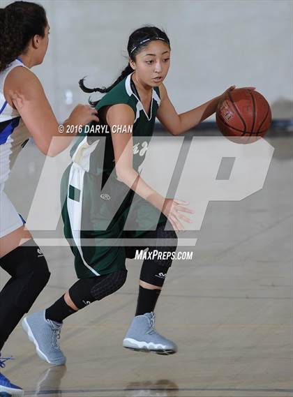 Thumbnail 3 in Burbank vs South Hills photogallery.