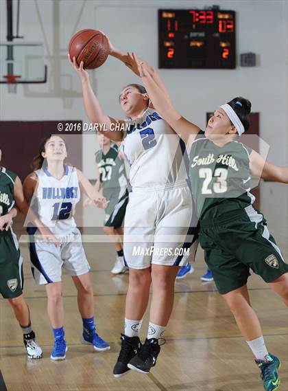 Thumbnail 3 in Burbank vs South Hills photogallery.