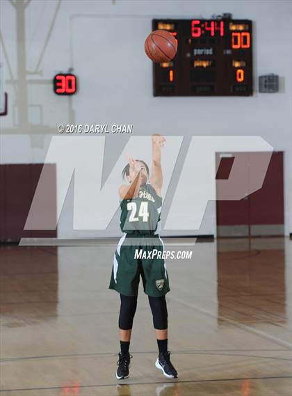 Thumbnail 2 in Burbank vs South Hills photogallery.