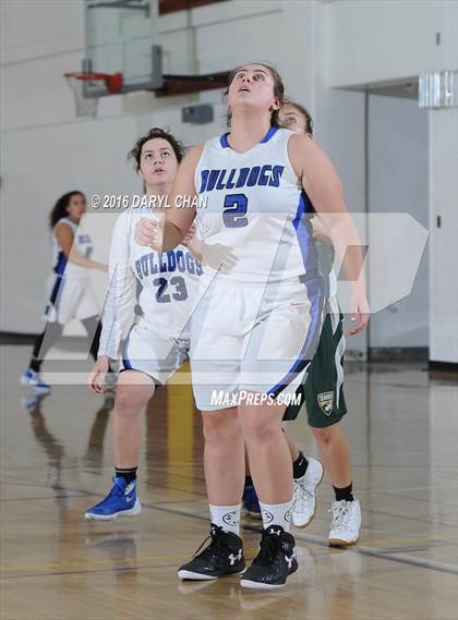 Thumbnail 3 in Burbank vs South Hills photogallery.