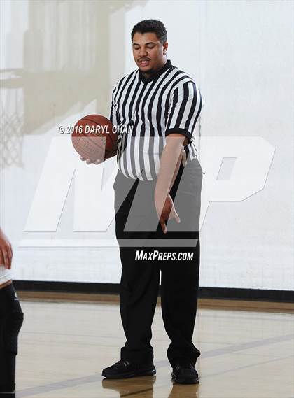 Thumbnail 2 in Burbank vs South Hills photogallery.