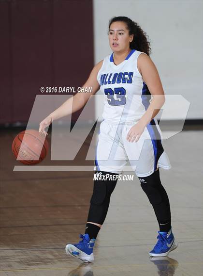 Thumbnail 3 in Burbank vs South Hills photogallery.