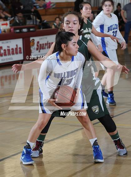 Thumbnail 3 in Burbank vs South Hills photogallery.