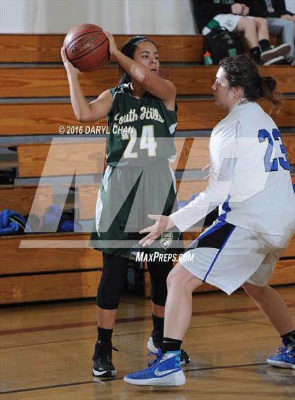 Thumbnail 3 in Burbank vs South Hills photogallery.