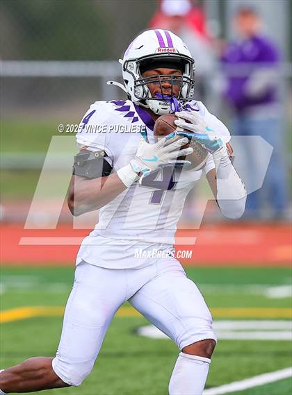 Thumbnail 2 in Anacortes @ Orting (WIAA 2A Semifinal) photogallery.