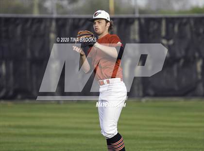 Thumbnail 1 in Jacksonville vs East Duplin photogallery.