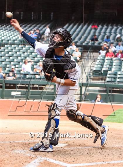 Thumbnail 1 in Independence vs. Kellis photogallery.