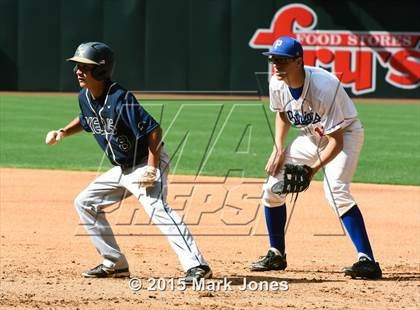 Thumbnail 1 in Independence vs. Kellis photogallery.
