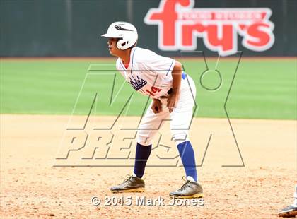 Thumbnail 1 in Independence vs. Kellis photogallery.