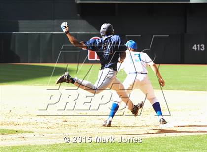 Thumbnail 2 in Independence vs. Kellis photogallery.