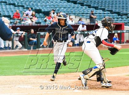 Thumbnail 3 in Independence vs. Kellis photogallery.
