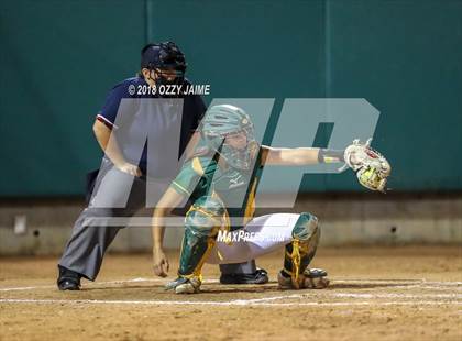Thumbnail 2 in Stevens vs Holmes photogallery.