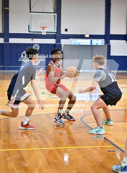 Thumbnail 3 in Calvary Christian vs Victory Christian (The Hoop Vibe) photogallery.