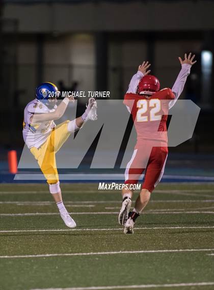 Thumbnail 1 in Sutter @ Chico photogallery.