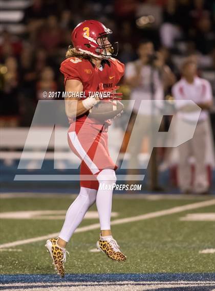 Thumbnail 1 in Sutter @ Chico photogallery.