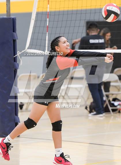 Thumbnail 1 in Red Mesa vs. Cocoino (Epic Tourneys Volleyball Invite) photogallery.