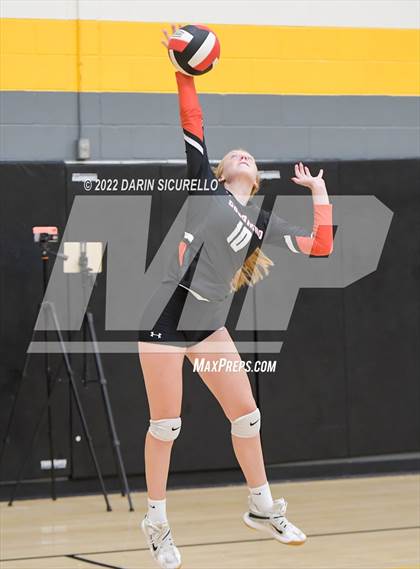 Thumbnail 2 in Red Mesa vs. Cocoino (Epic Tourneys Volleyball Invite) photogallery.