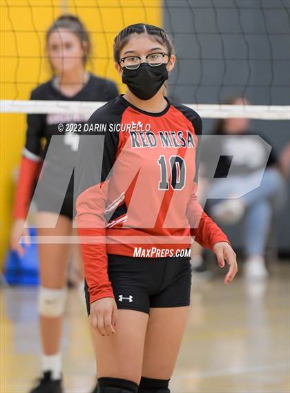 Thumbnail 2 in Red Mesa vs. Cocoino (Epic Tourneys Volleyball Invite) photogallery.