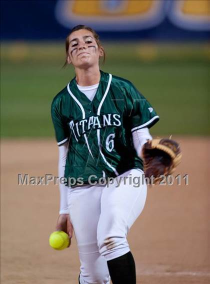 Thumbnail 3 in Grossmont vs Poway (CIF SDS D1 Final) photogallery.