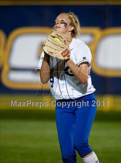 Thumbnail 1 in Grossmont vs Poway (CIF SDS D1 Final) photogallery.