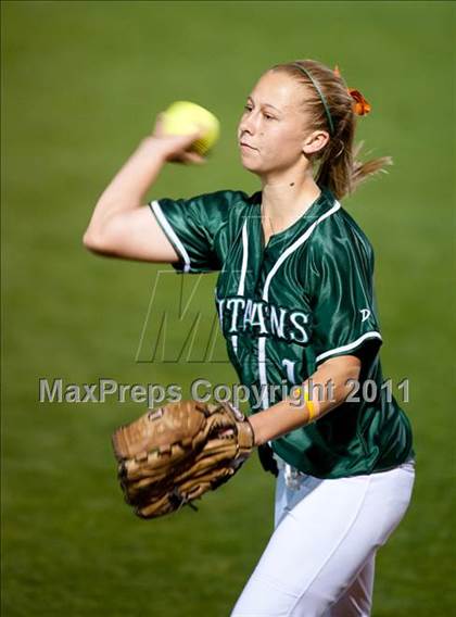 Thumbnail 1 in Grossmont vs Poway (CIF SDS D1 Final) photogallery.
