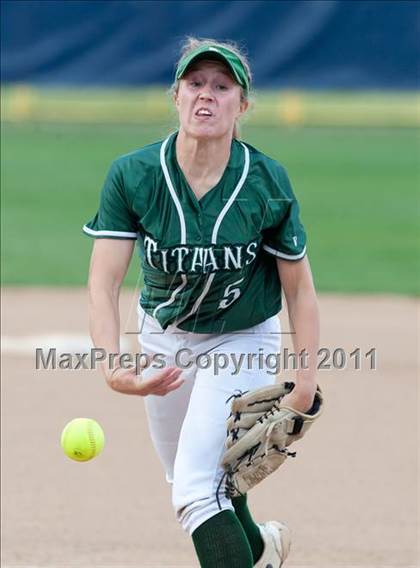 Thumbnail 3 in Grossmont vs Poway (CIF SDS D1 Final) photogallery.