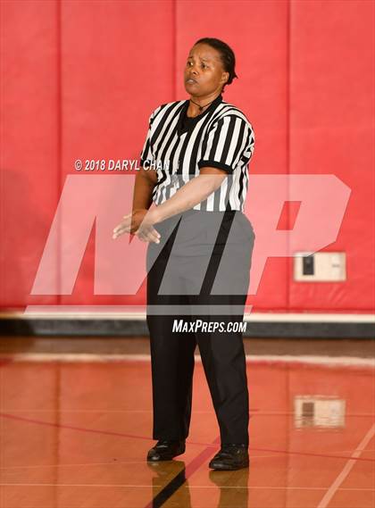 Thumbnail 3 in Notre Dame (SO) vs. South Pasadena (Mark Keppel Tournament) photogallery.