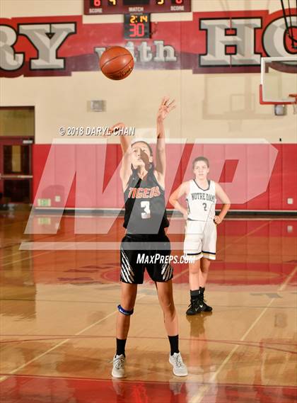 Thumbnail 3 in Notre Dame (SO) vs. South Pasadena (Mark Keppel Tournament) photogallery.