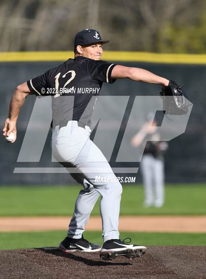 Thumbnail 1 in Jesuit @ Lakeridge photogallery.