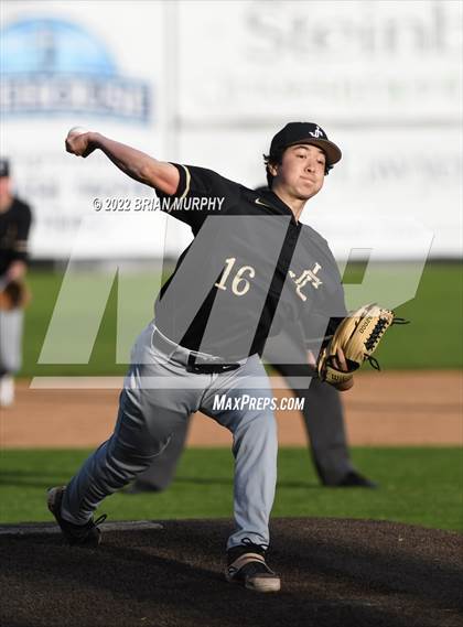 Thumbnail 1 in Jesuit @ Lakeridge photogallery.
